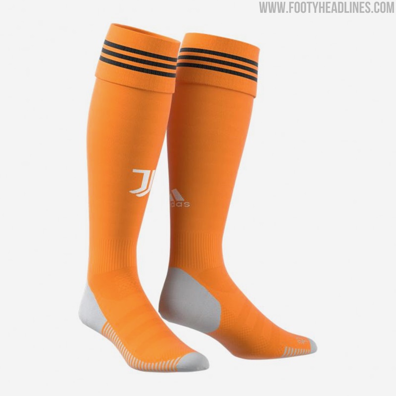 Juventus third kit deals socks